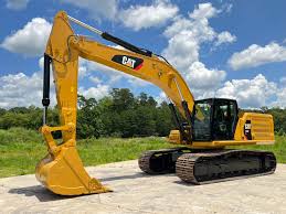 Medium Excavators